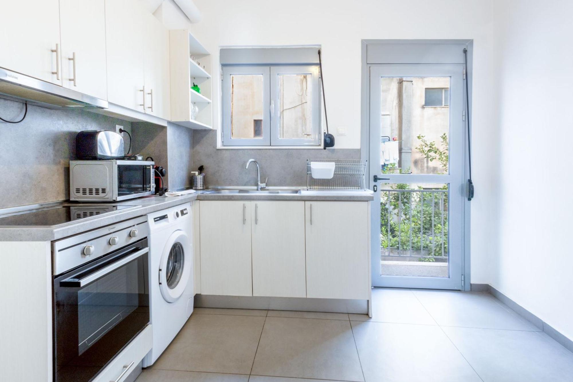 Renovated 5 Bdr House Near Acropolis - New Beds, Terrace & Green Yard Athènes Extérieur photo