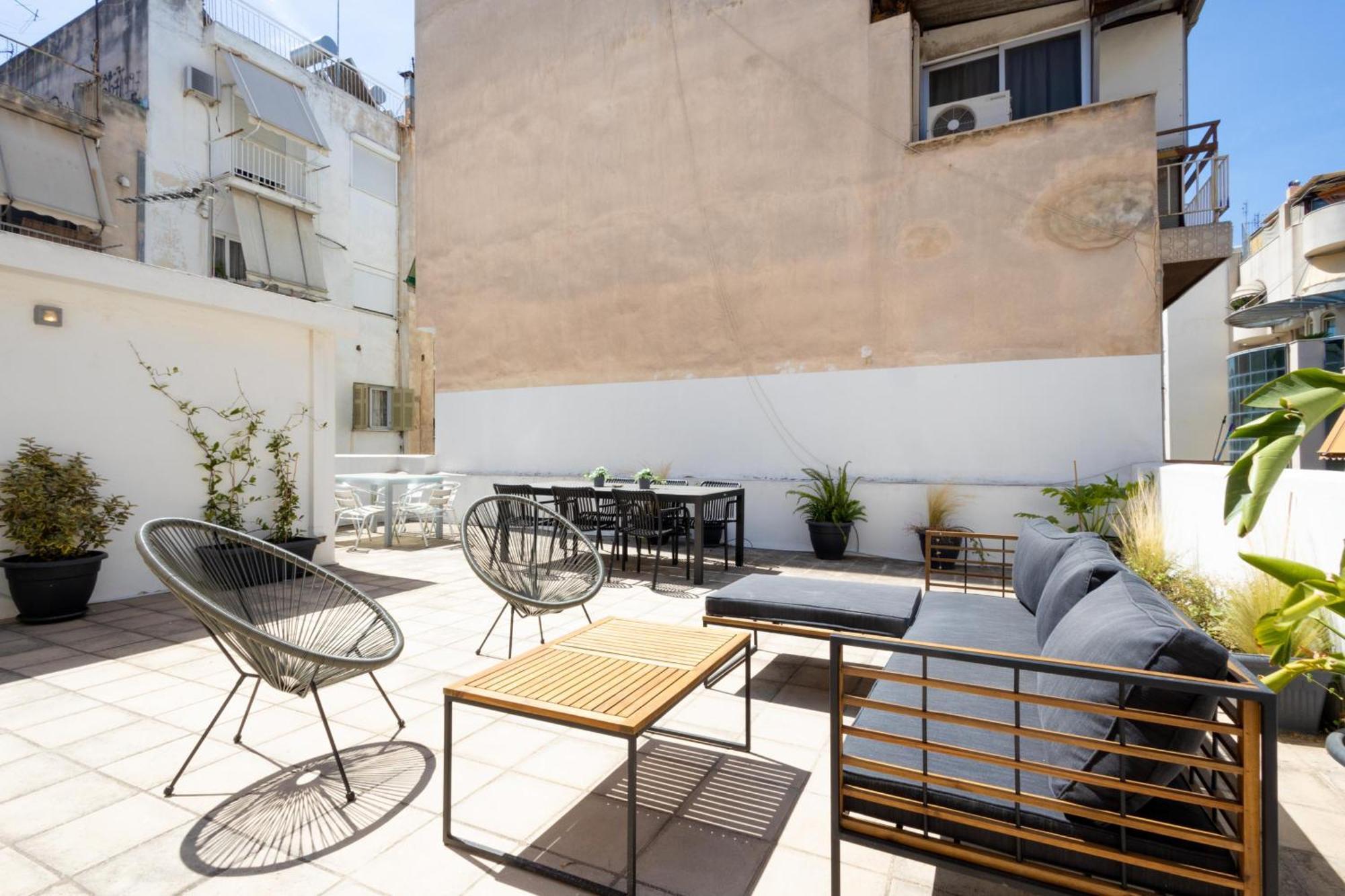 Renovated 5 Bdr House Near Acropolis - New Beds, Terrace & Green Yard Athènes Extérieur photo
