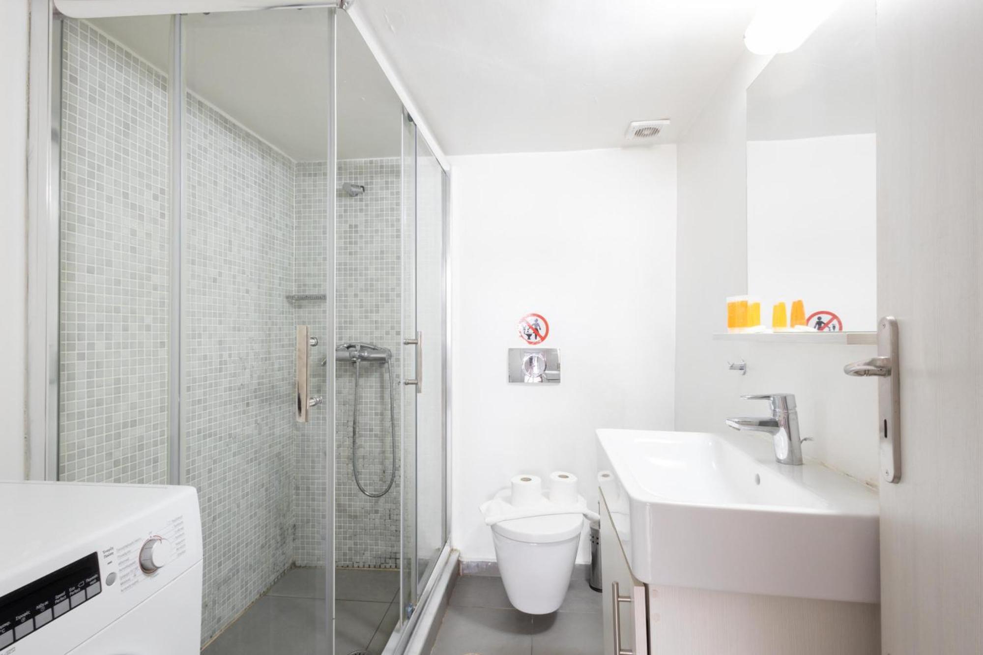 Renovated 5 Bdr House Near Acropolis - New Beds, Terrace & Green Yard Athènes Extérieur photo