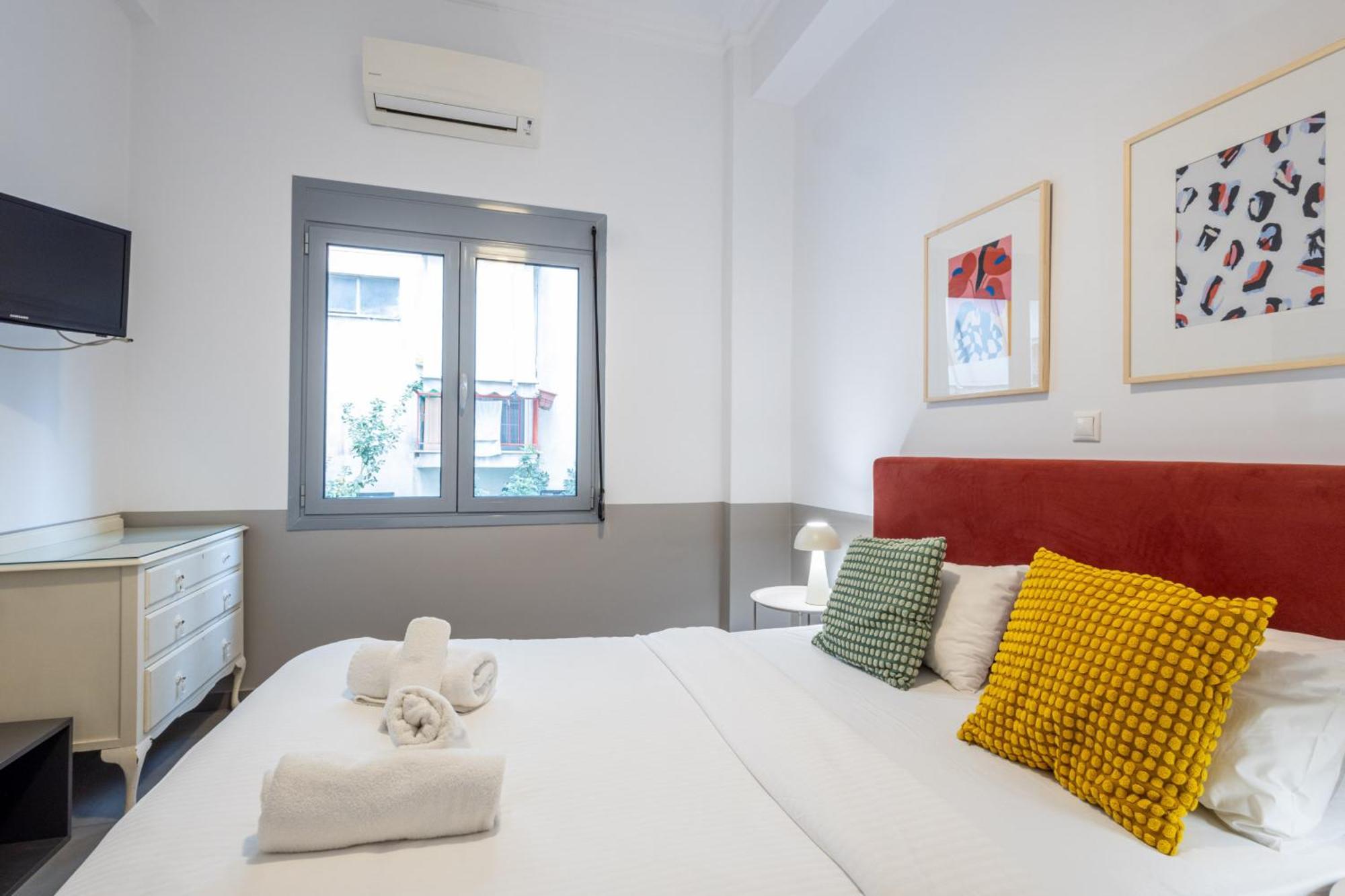 Renovated 5 Bdr House Near Acropolis - New Beds, Terrace & Green Yard Athènes Extérieur photo